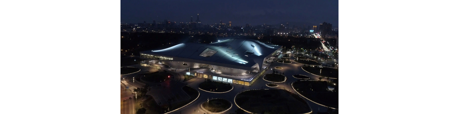 全亞洲最大單一劇院建築體在台灣-衛武營國家藝術文化中心