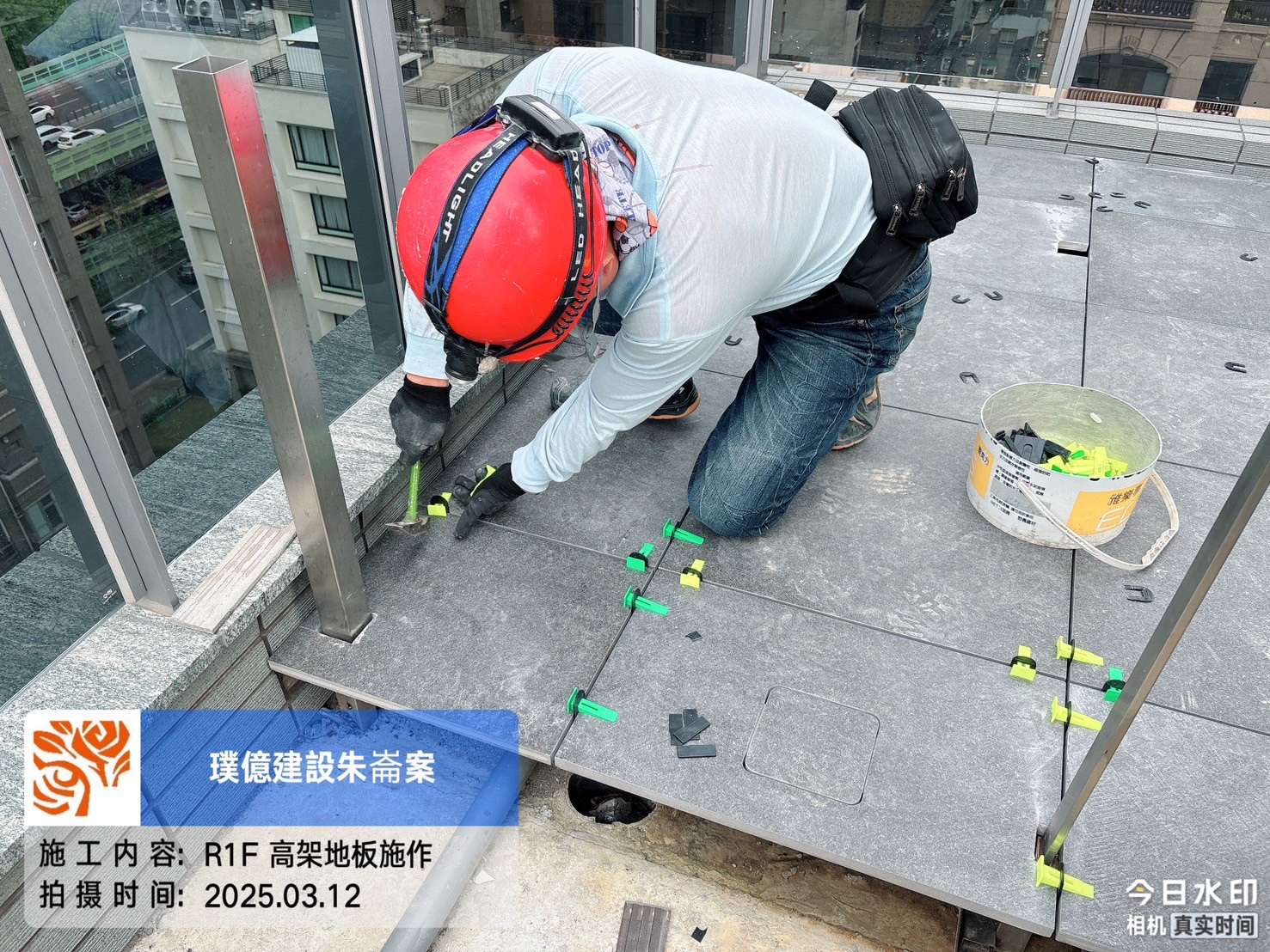 璞園百聿 R1F高架地板施作