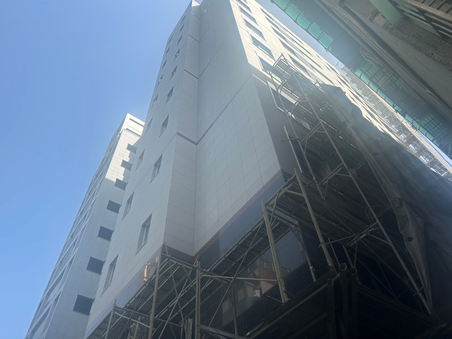 璞園樸園 AB棟西北側外牆拆架