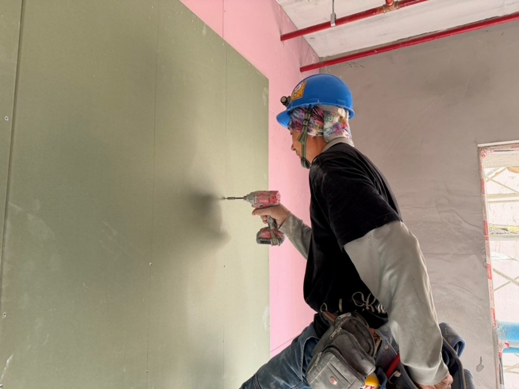 璞園畾畾青 2025.11.14 A棟13F乾區單面封板