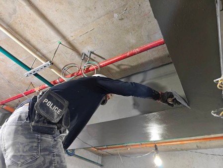 璞園畾畾青 2025.10.21 B棟15F樑側泥作粉光