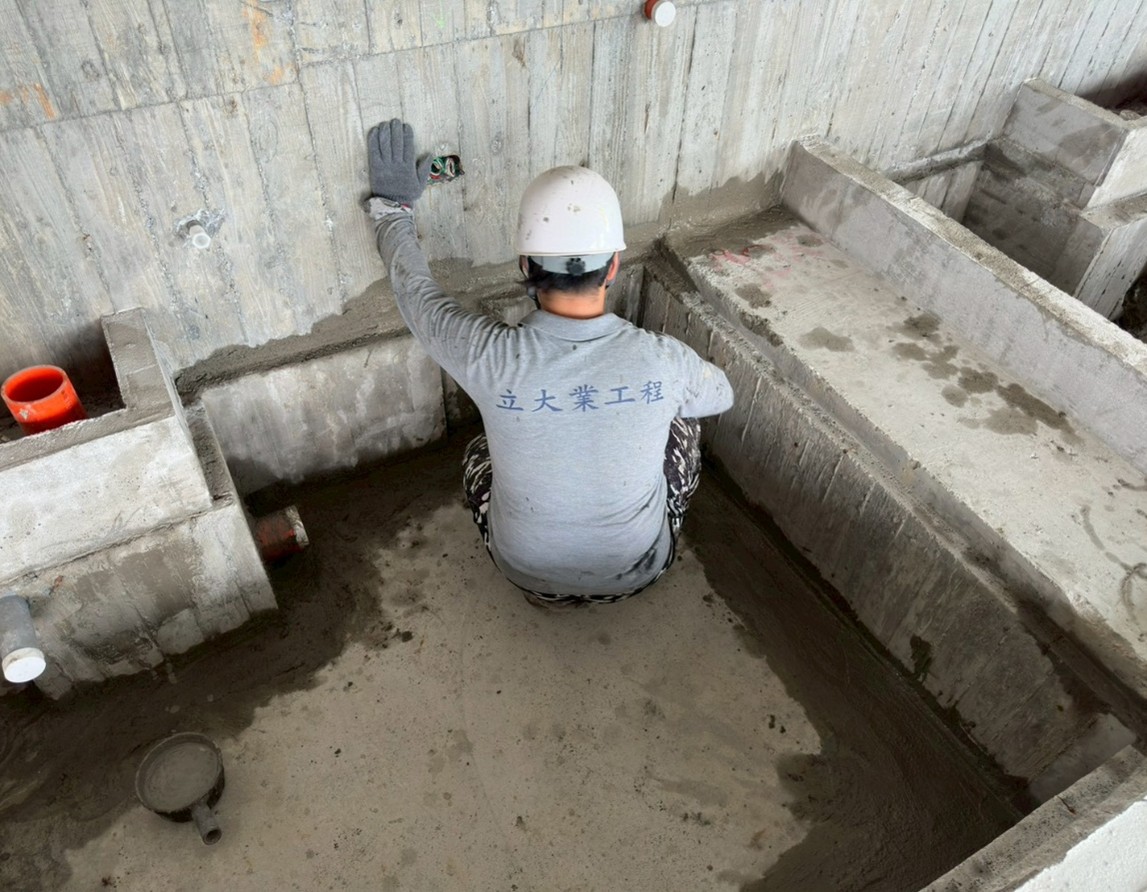 璞園喆里東 11F降版防水抓角施作