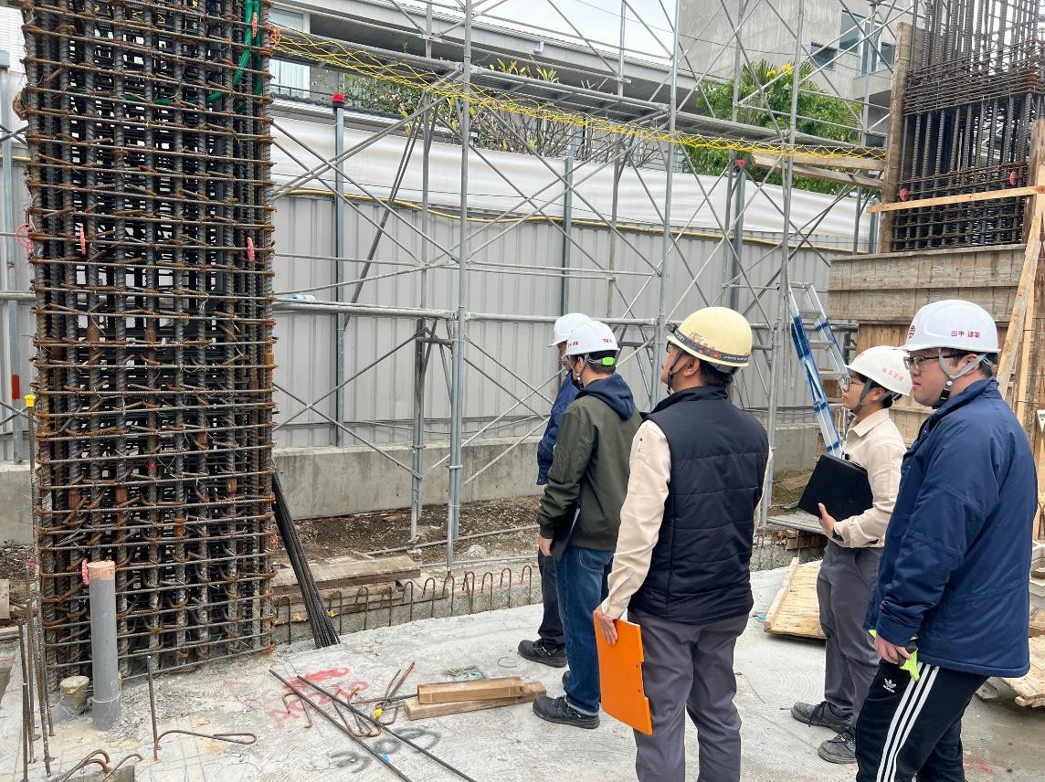 璞園喆里東 2025.02.06 1F柱牆田中顧問查驗