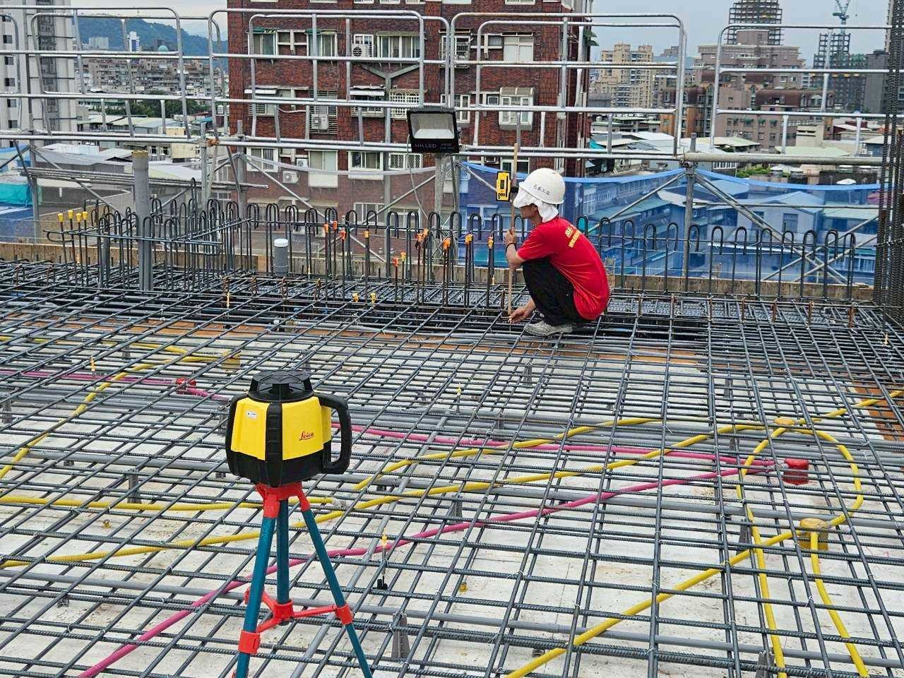 璞園喆里東 9FL標高器施作