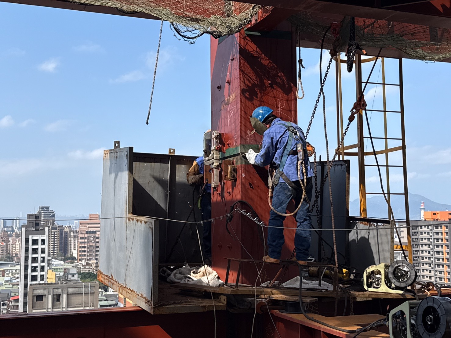 築觀 第五節鋼柱電焊