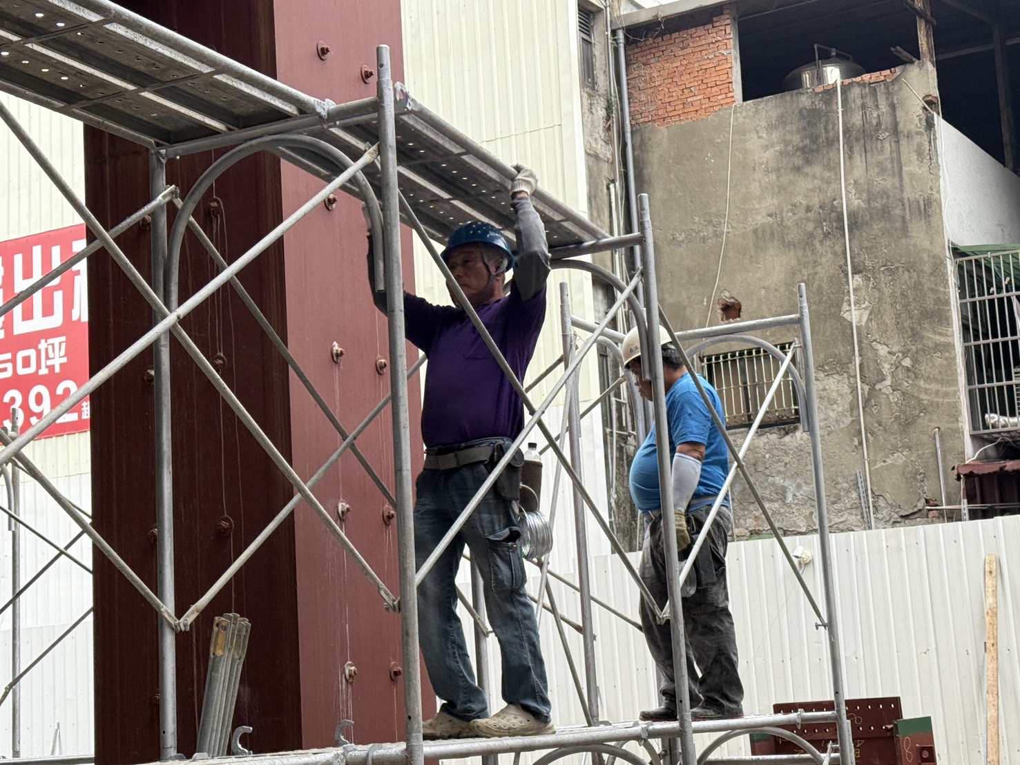 築觀 2F鷹架搭設