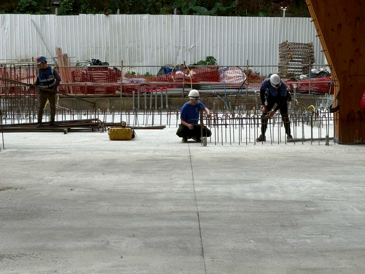 璞園泊隱 2025.11.12 1F柱牆、2FL樑版放樣工程